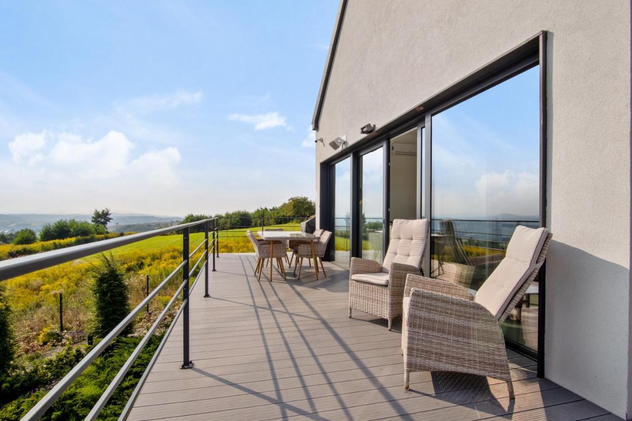 Villa Relax With Swimming Pool And Mountain View Bukow エクステリア 写真