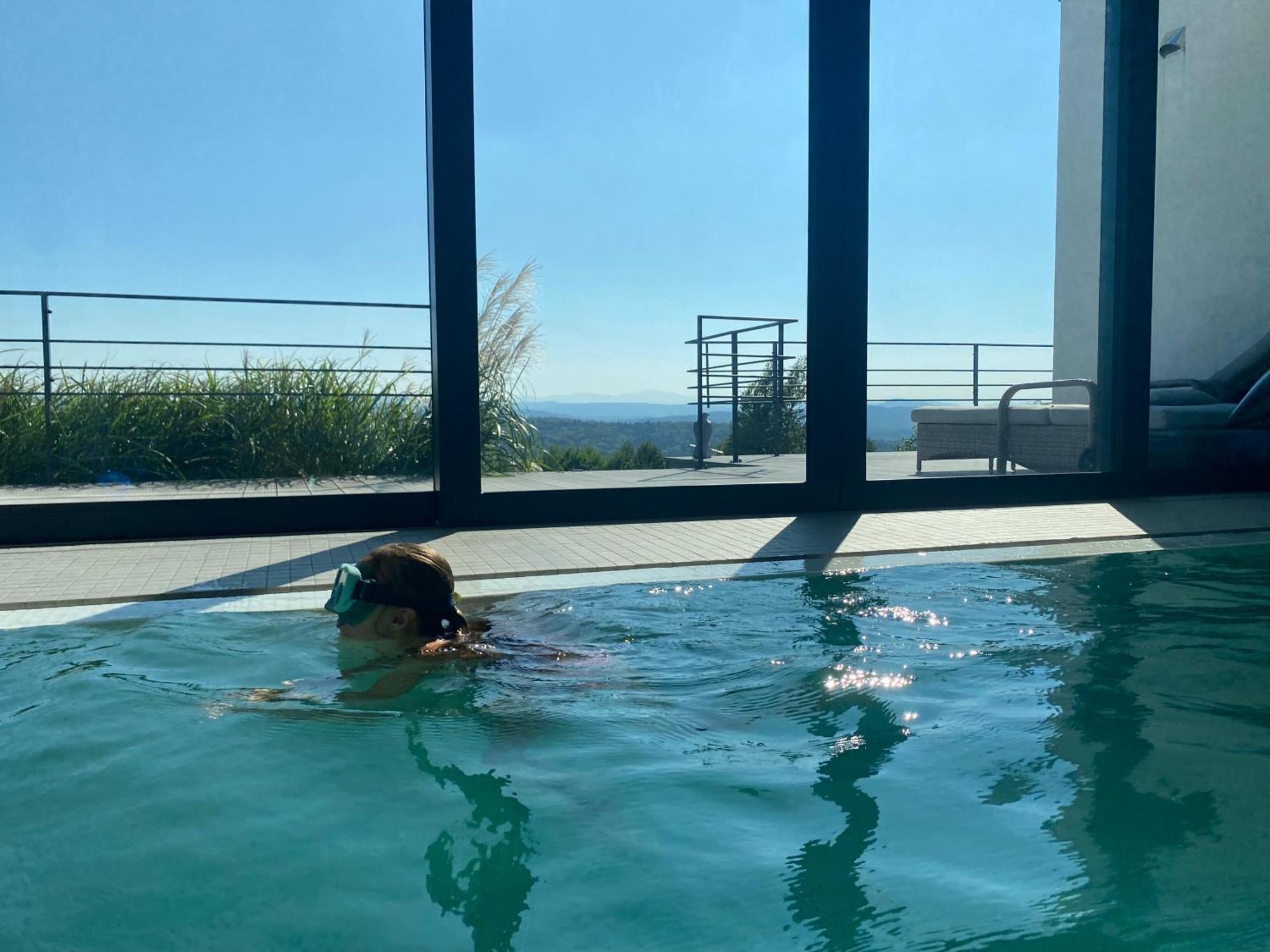 Villa Relax With Swimming Pool And Mountain View Bukow エクステリア 写真
