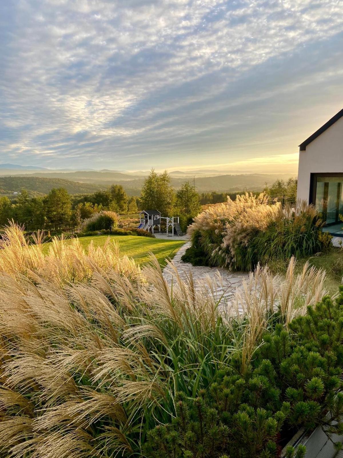 Villa Relax With Swimming Pool And Mountain View Bukow エクステリア 写真